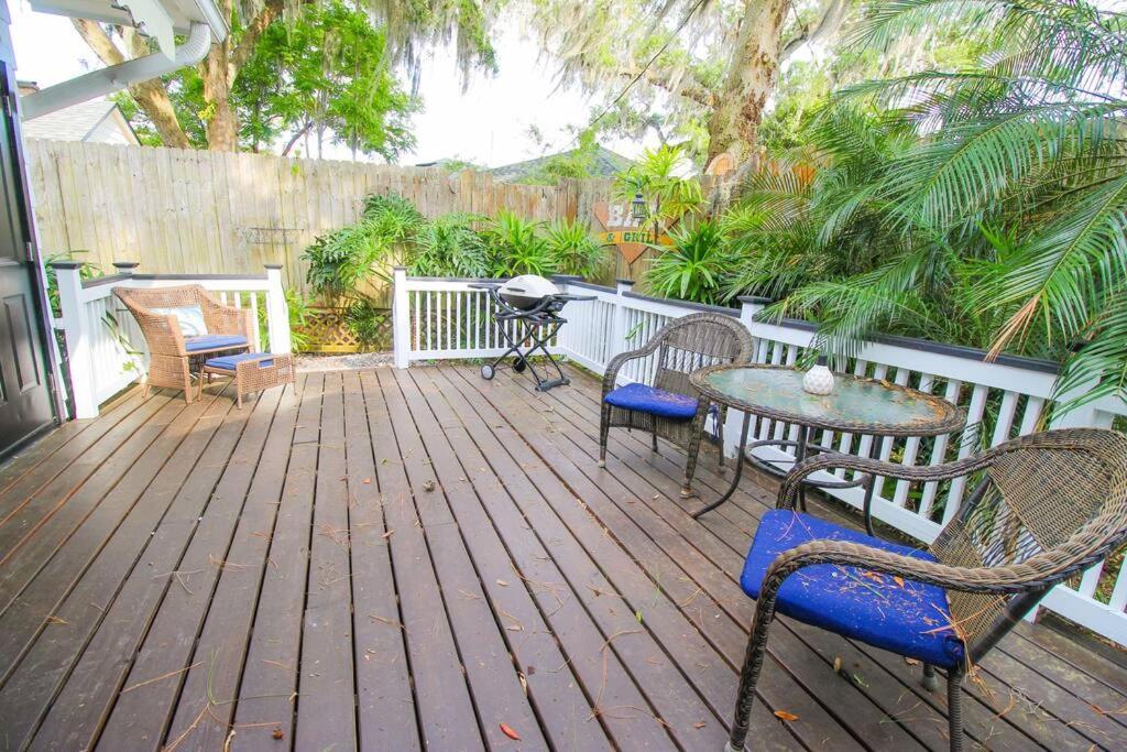 The Mini Moody - Luxurious Home Recently Renovated Close To Beach & Downtown Сент Августин Екстериор снимка